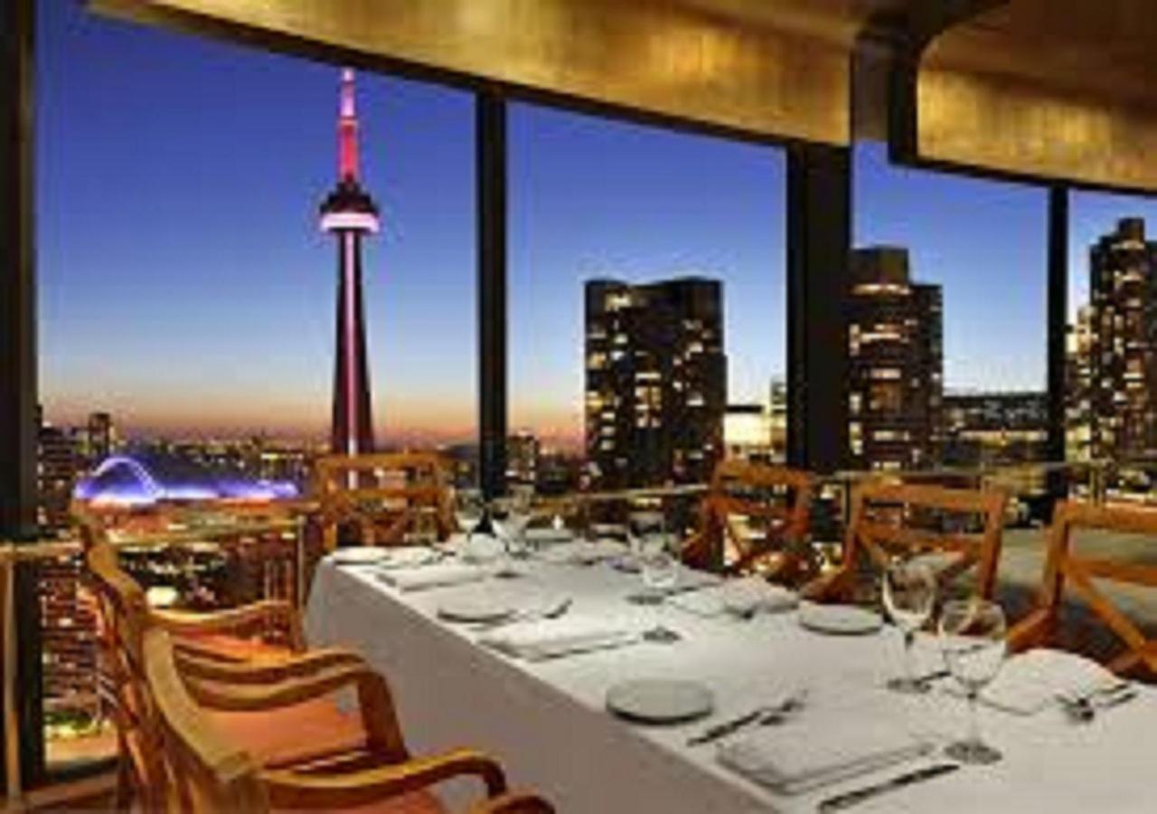 Micasa Suites - Modern Executive Condo Toronto Bagian luar foto