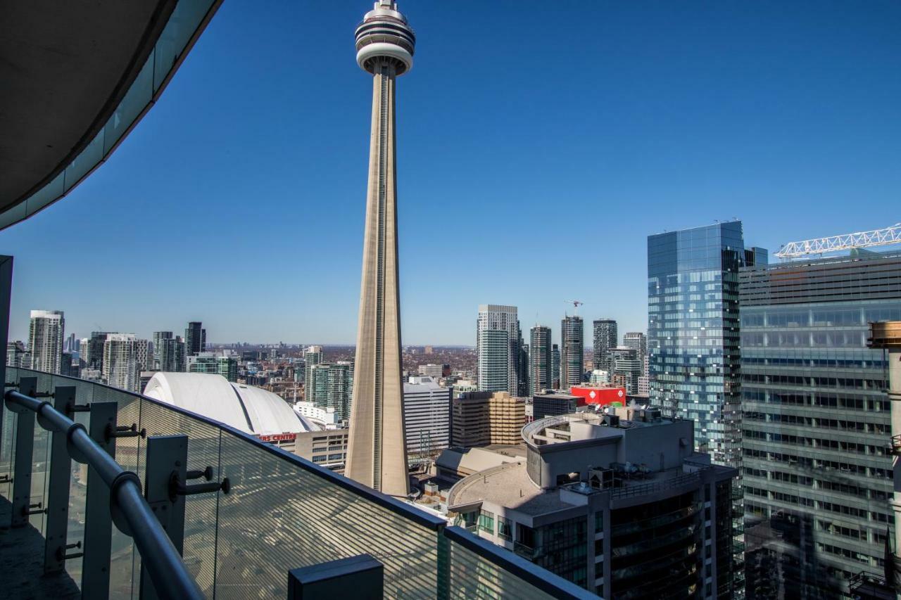 Micasa Suites - Modern Executive Condo Toronto Bagian luar foto